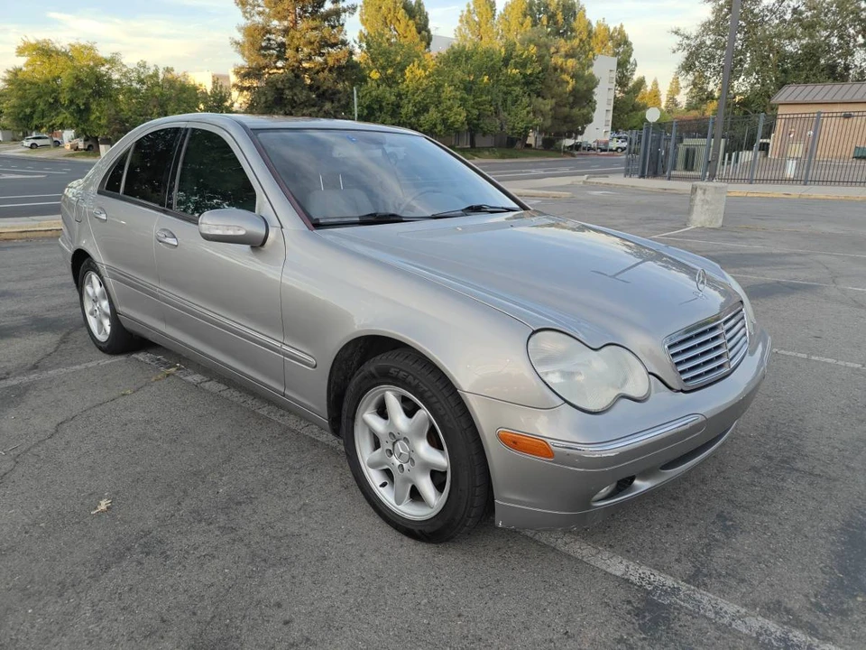 2003 Mercedes-Benz W203 C-Class - Image 10 of 21