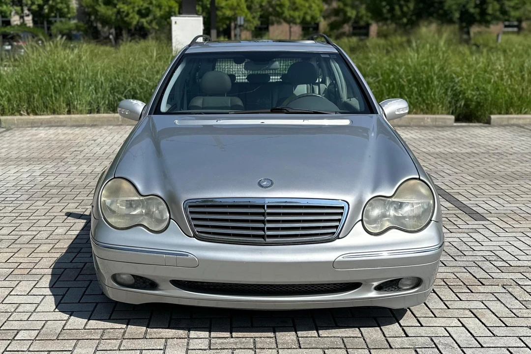 2003 Mercedes-Benz W203 C-Class - Image 2 of 31