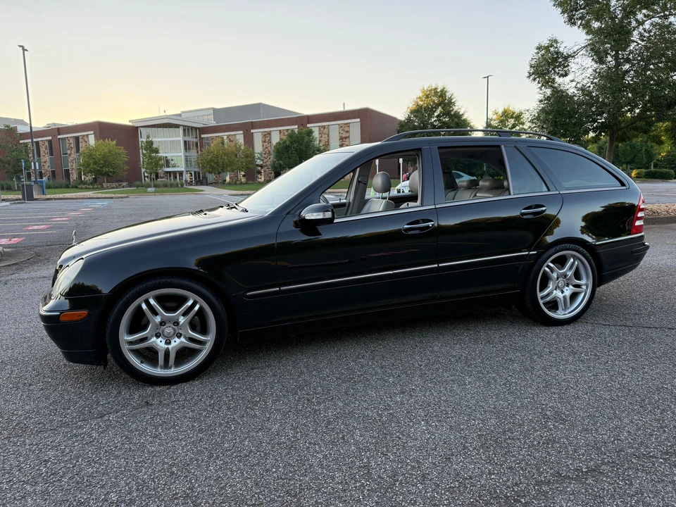 2003 Mercedes-Benz W203 C-Class - Image 8 of 31