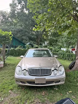 2003 Mercedes-Benz E-320