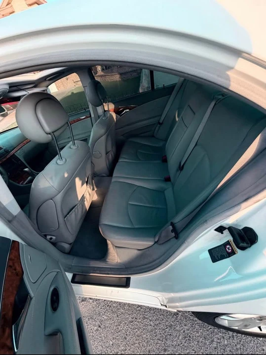 2003 Mercedes-Benz E-Class - Image 3 of 11