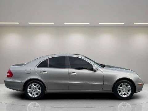 2003 Mercedes-Benz W211 E-Class - Image 6 of 19