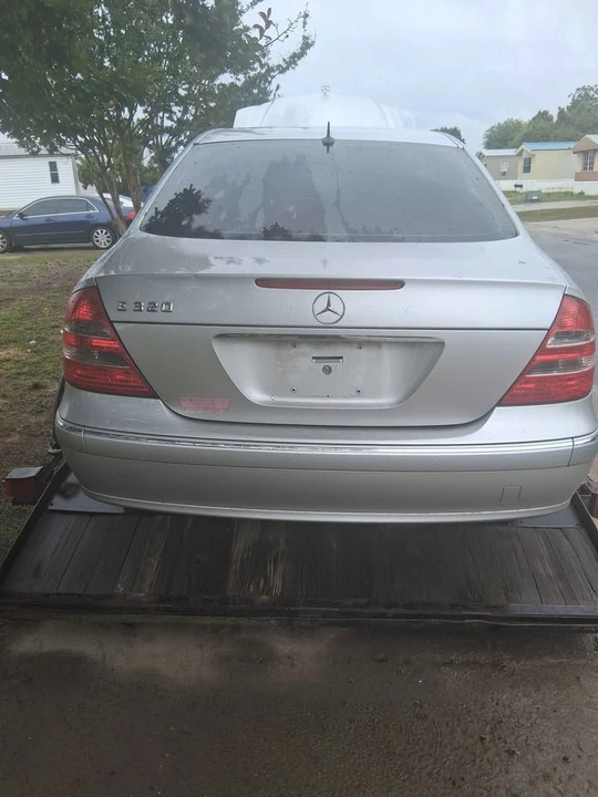 2003 Mercedes-Benz W211 E-Class - Image 4 of 4