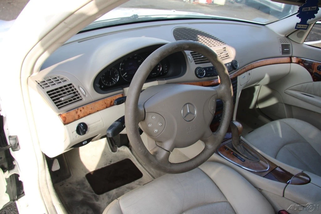 2003 Mercedes-Benz W211 E-Class - Image 14 of 21
