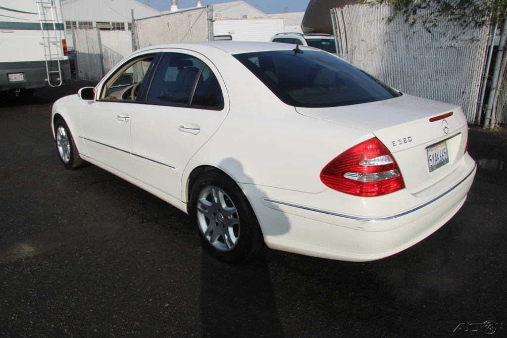 2003 Mercedes-Benz W211 E-Class - Image 4 of 21