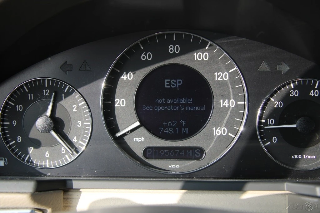 2003 Mercedes-Benz W211 E-Class - Image 17 of 21