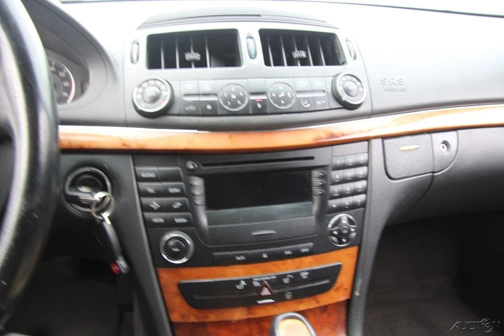 2003 Mercedes-Benz W211 E-Class - Image 11 of 21