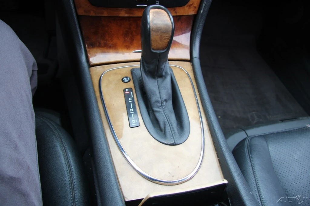 2003 Mercedes-Benz W211 E-Class - Image 12 of 21