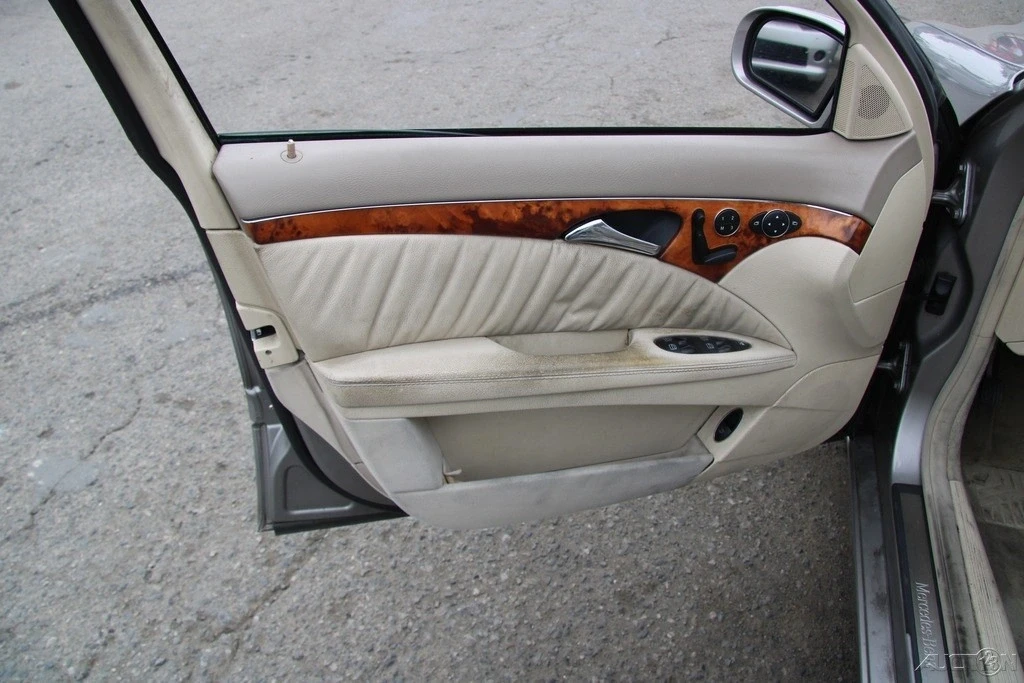 2003 Mercedes-Benz W211 E-Class - Image 12 of 21