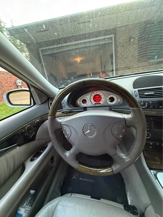 2003 Mercedes-Benz W211 E-Class - Image 9 of 15
