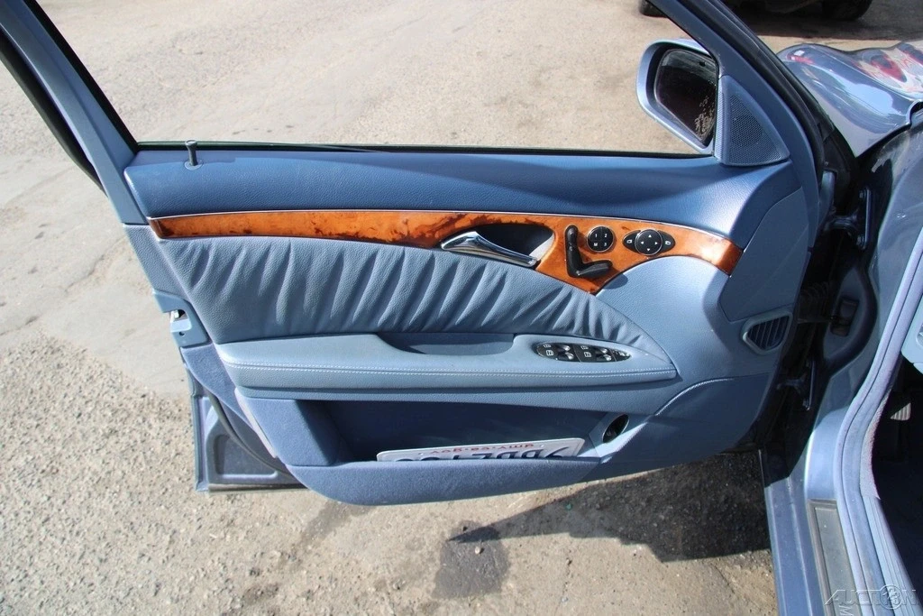 2003 Mercedes-Benz W211 E-Class - Image 11 of 21