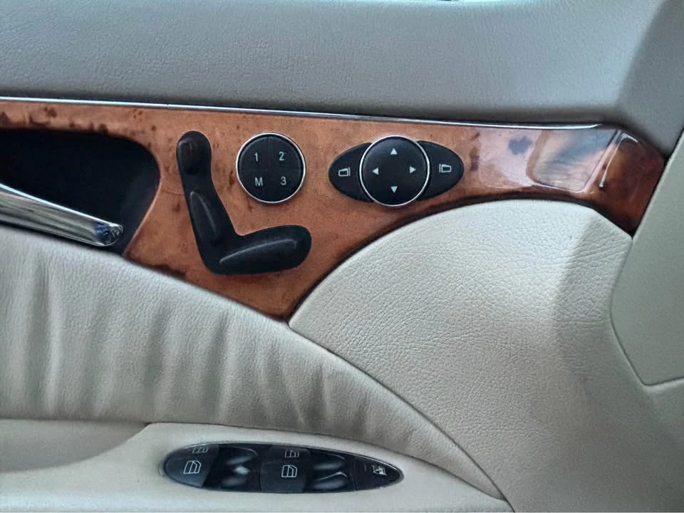 2003 Mercedes-Benz - Image 12 of 13
