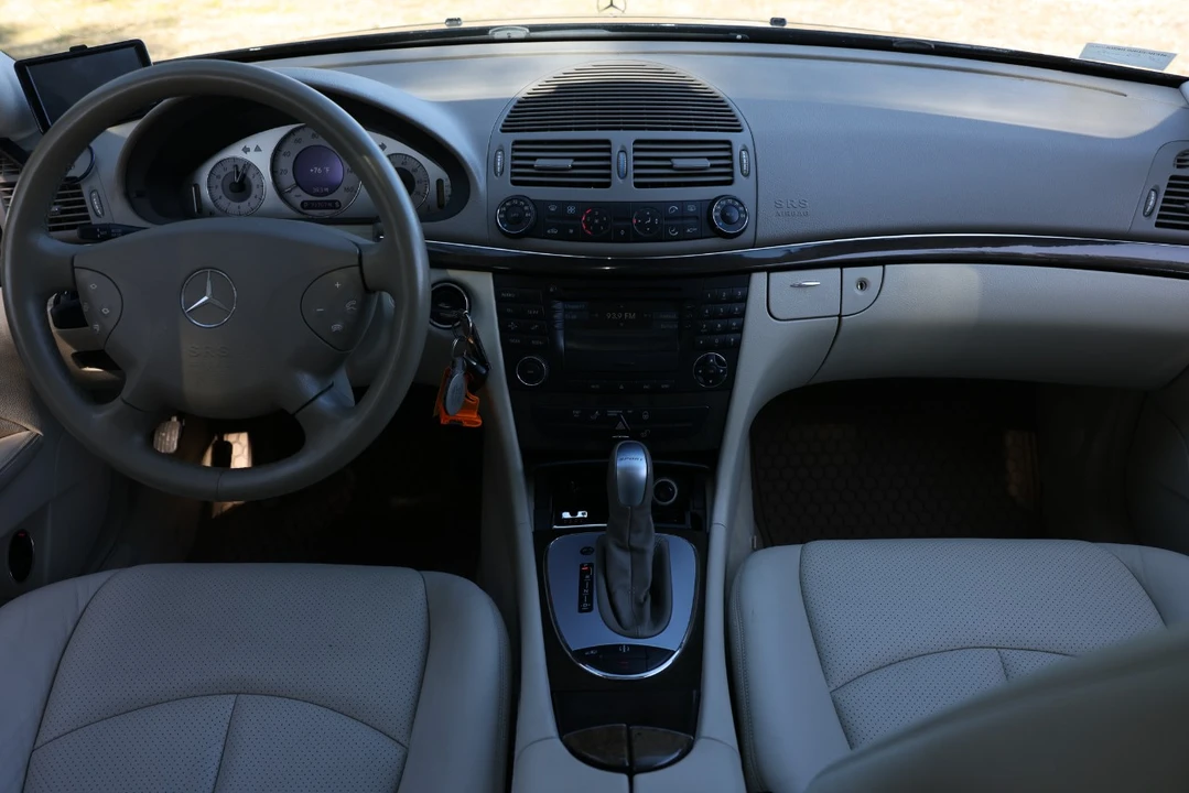 2003 Mercedes-Benz W210 E-Class - Image 2 of 12