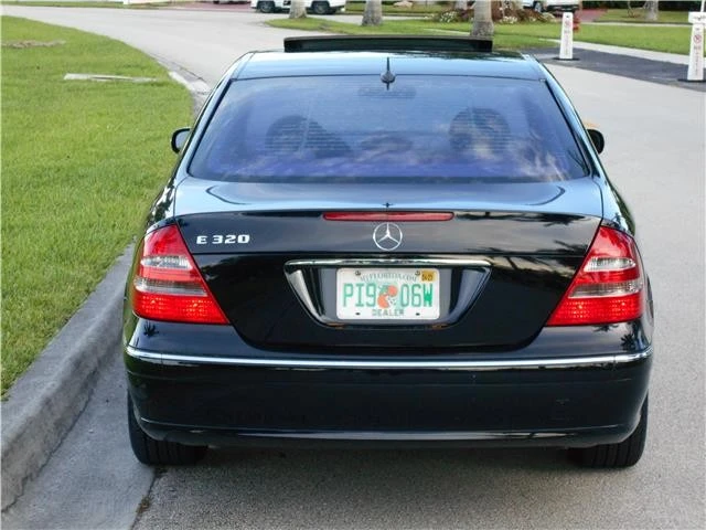 2003 Mercedes-Benz W211 E-Class - Image 10 of 12