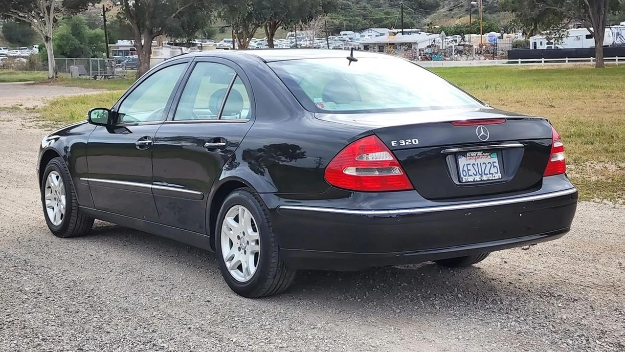 2003 Mercedes-Benz W211 E-Class - Image 6 of 12