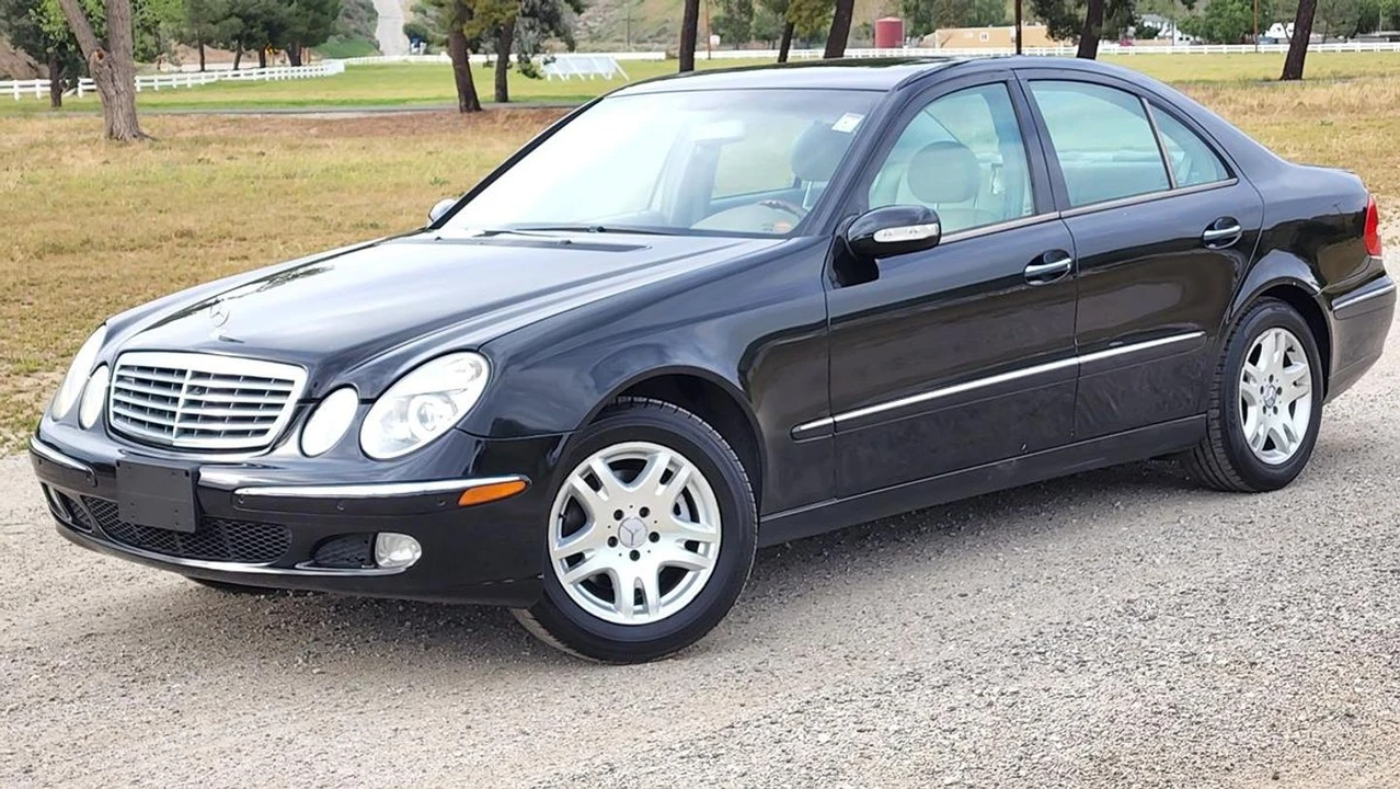 2003 Mercedes-Benz W211 E-Class - Image 2 of 12