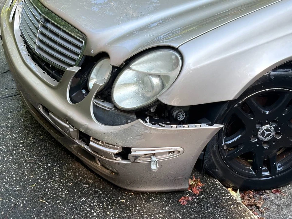 2003 Mercedes-Benz E-Class - Image 3 of 9