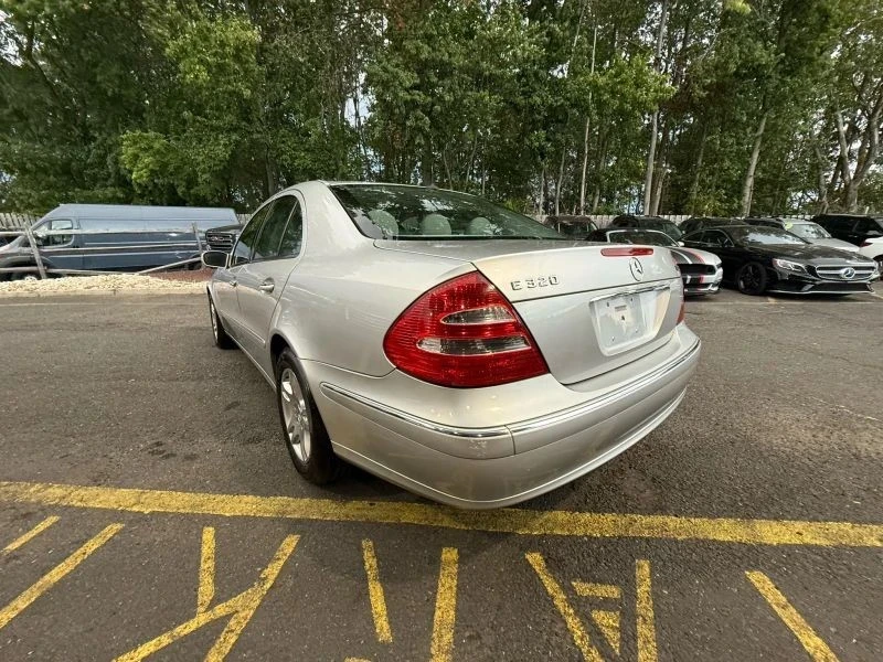 2003 Mercedes-Benz W211 E-Class - Image 4 of 12
