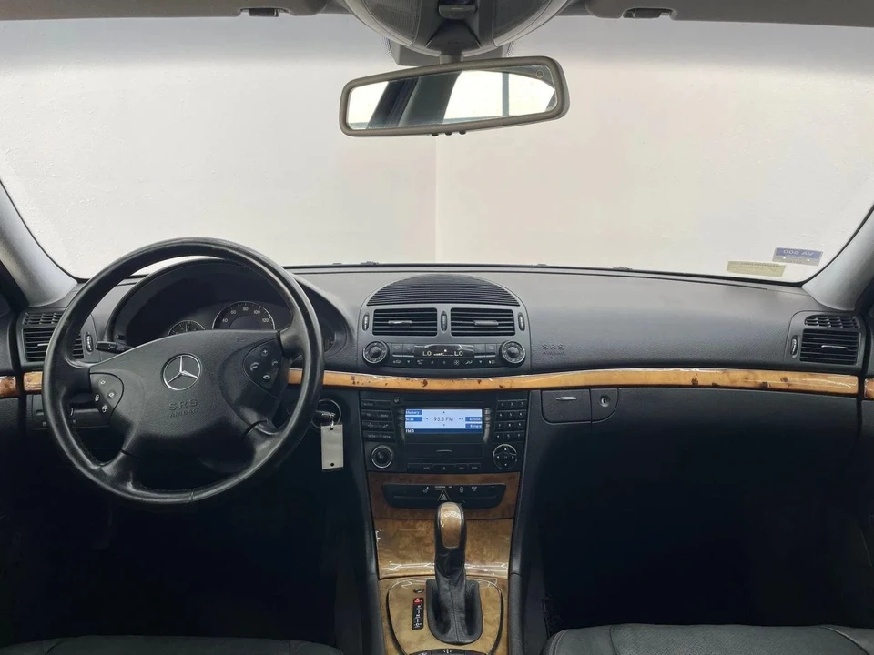 2003 Mercedes-Benz W211 E-Class - Image 15 of 21
