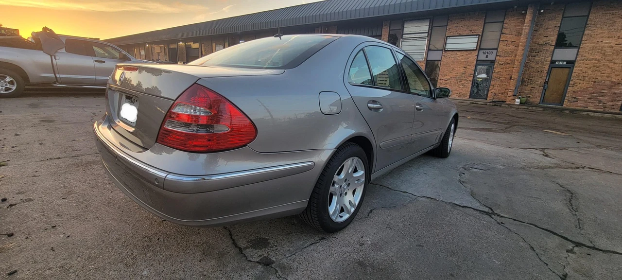 2003 Mercedes-Benz W211 E-Class - Image 10 of 21