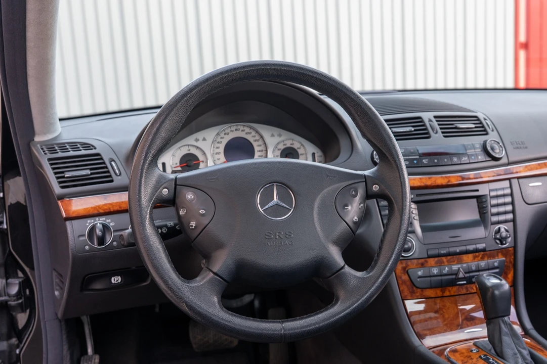 2003 Mercedes-Benz W211 E 55 & E 63 AMG - Image 5 of 7