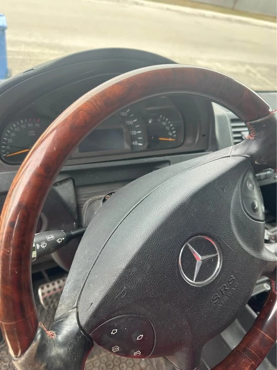 2003 Mercedes-Benz W463 G-Class - Image 8 of 15