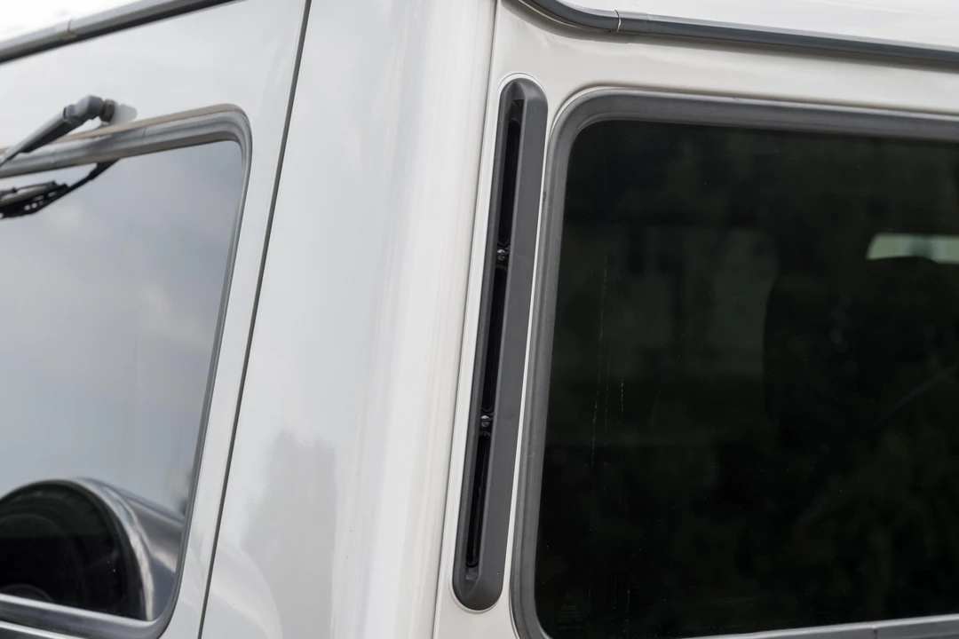 2003 Mercedes-Benz W463 G-Class - Image 28 of 31