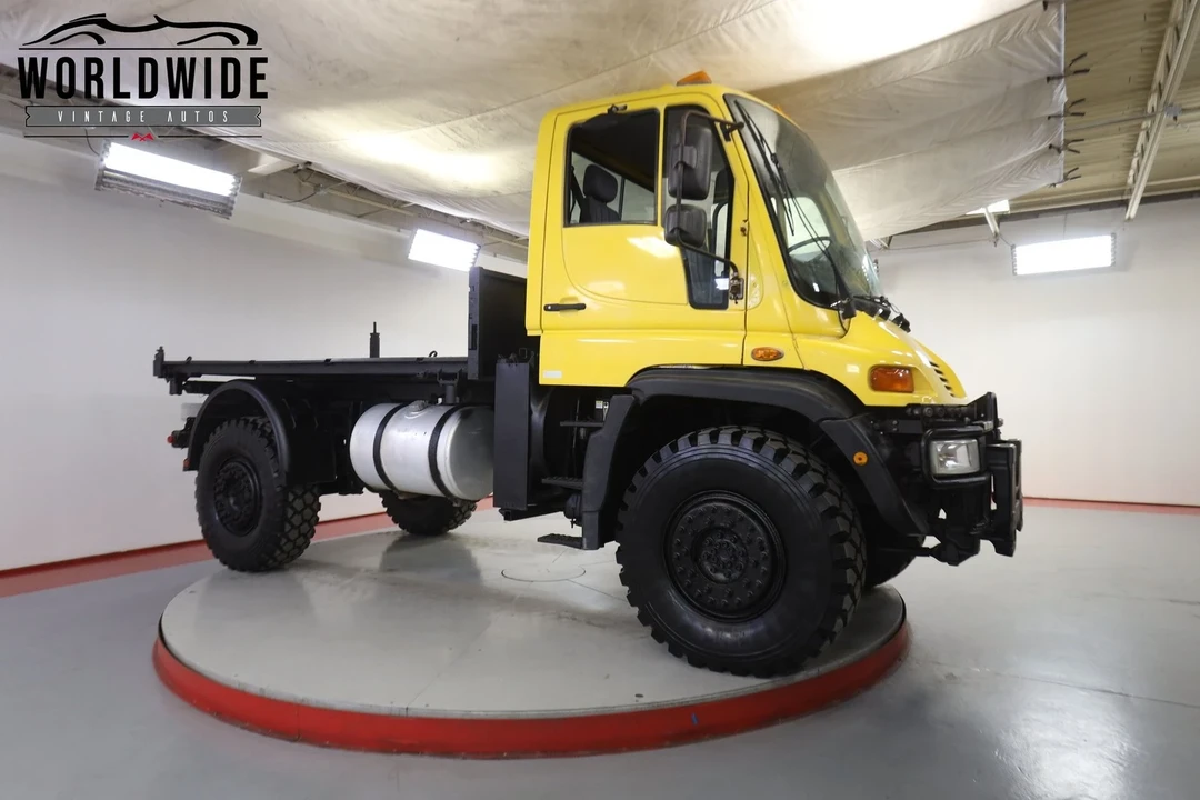 2003 Mercedes-Benz Unimog - Image 2 of 12