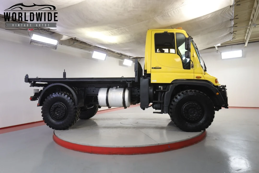 2003 Mercedes-Benz Unimog - Image 4 of 12