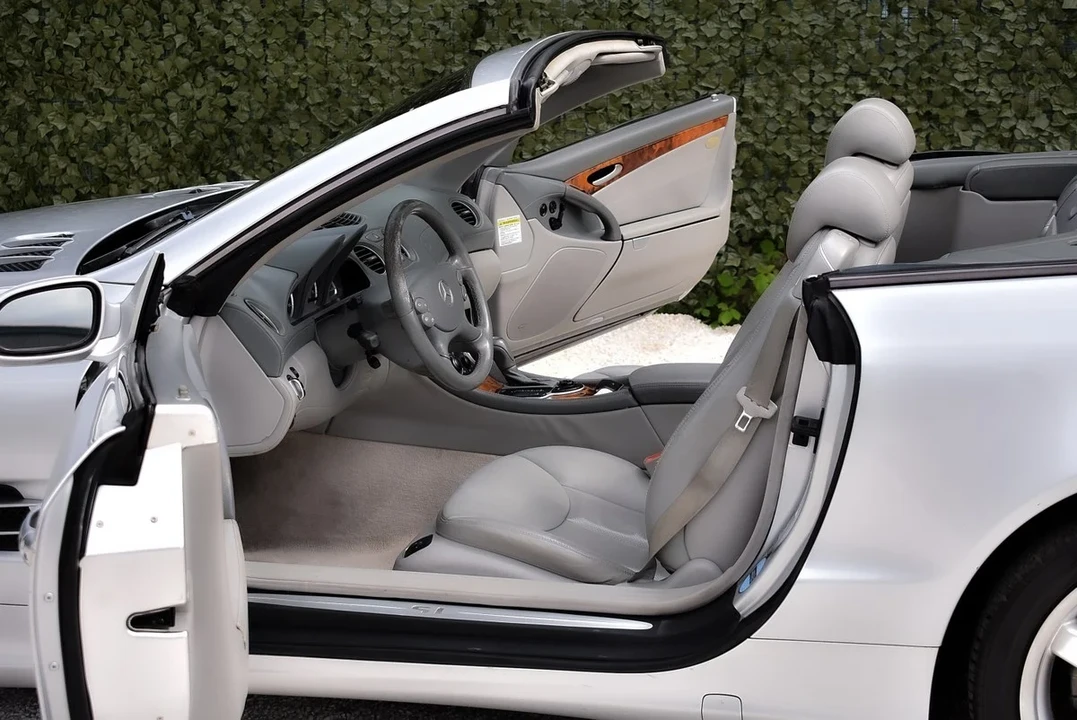 2003 Mercedes-Benz R230 SL-Class - Image 30 of 30