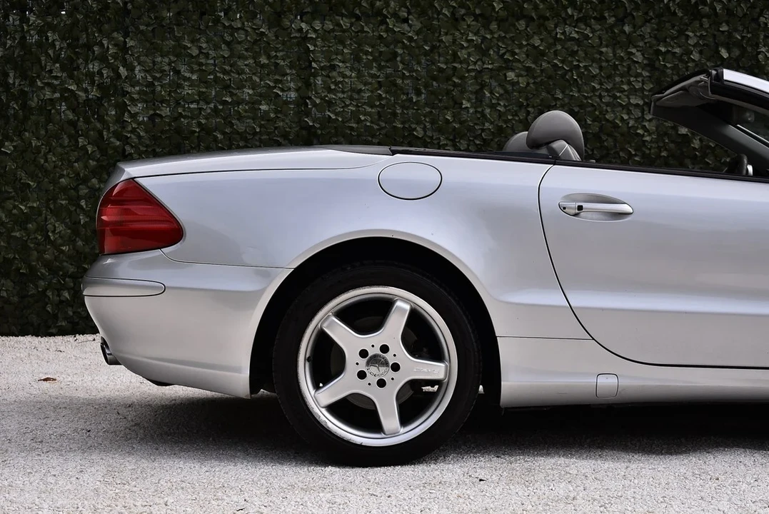 2003 Mercedes-Benz R230 SL-Class - Image 24 of 30