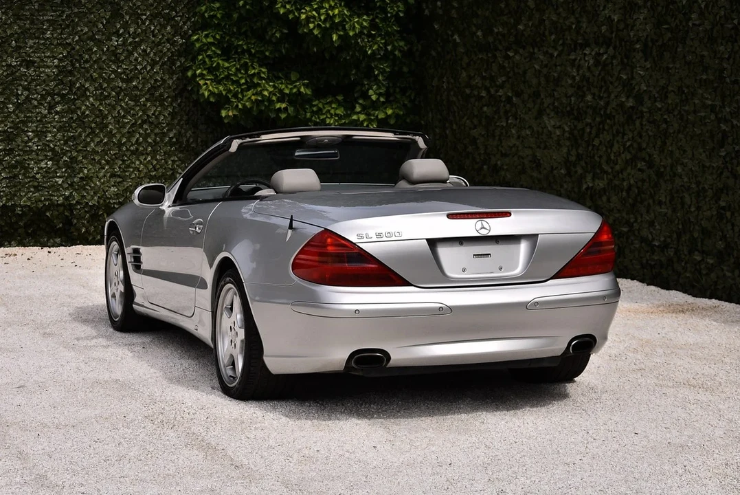 2003 Mercedes-Benz R230 SL-Class - Image 12 of 30