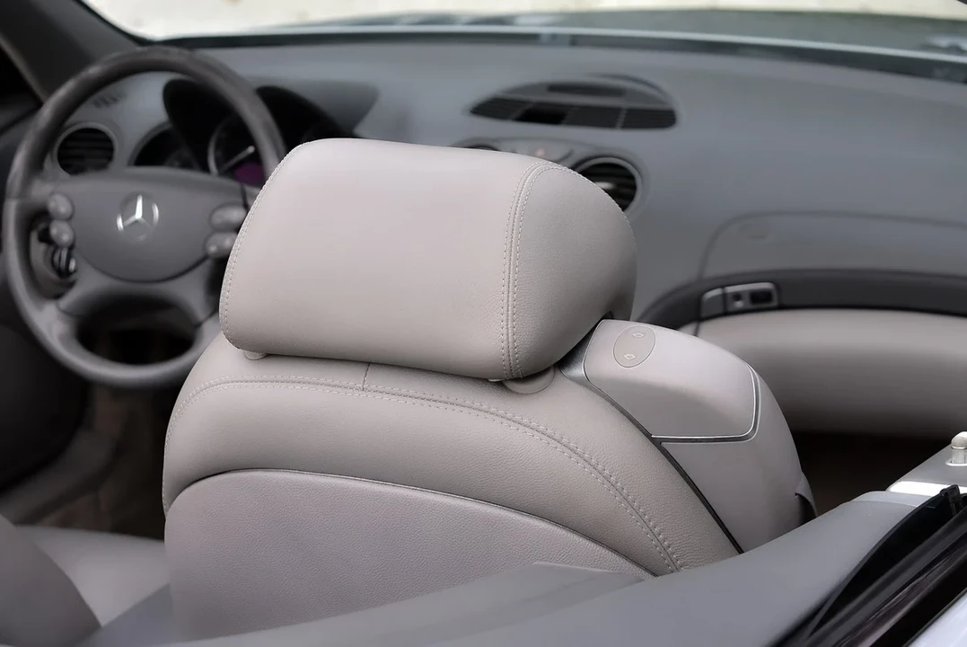 2003 Mercedes-Benz R230 SL-Class - Image 26 of 30
