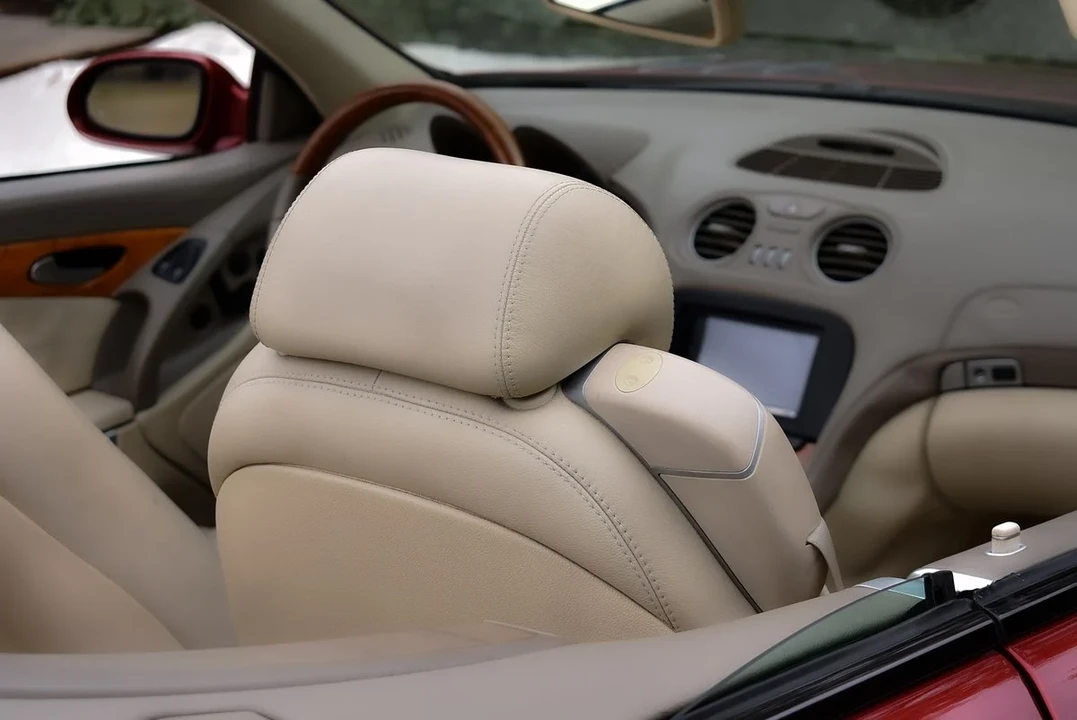 2003 Mercedes-Benz R230 SL-Class - Image 25 of 30