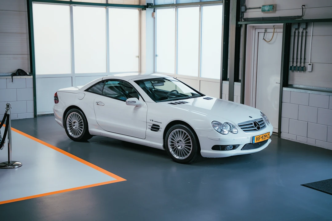 2003 Mercedes-Benz R230 SL 55 & SL 63 & SL 65 AMG - Image 2 of 31