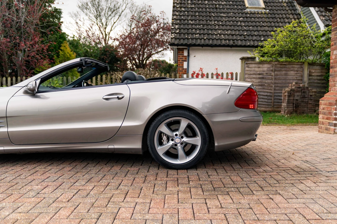 2003 Mercedes-Benz R230 SL-Class - Image 29 of 31