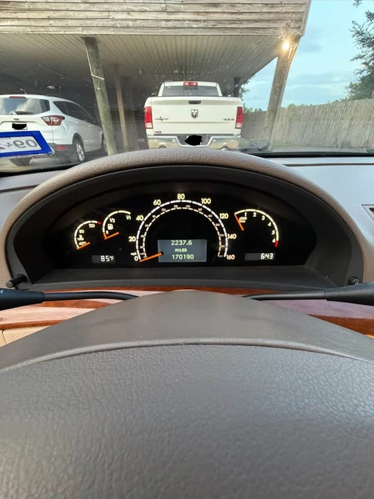 2003 Mercedes-Benz W220 S-Class - Image 9 of 9