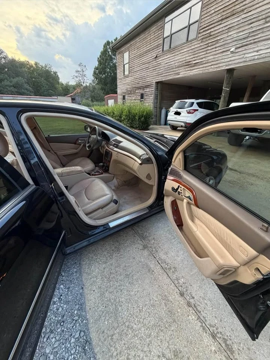 2003 Mercedes-Benz W220 S-Class - Image 7 of 9