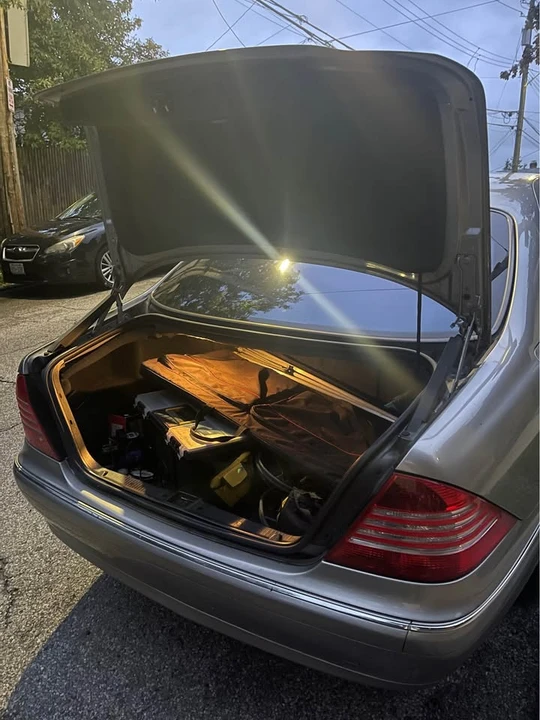 2003 Mercedes-Benz W220 S-Class - Image 16 of 17