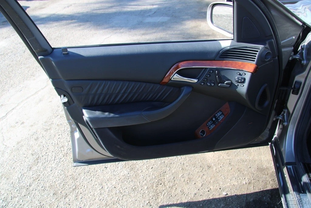 2003 Mercedes-Benz W220 S-Class - Image 11 of 21
