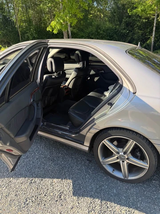 2003 Mercedes-Benz W220 S-Class - Image 11 of 12