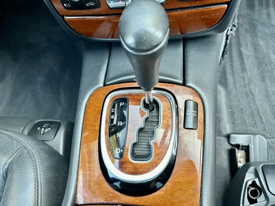2003 Mercedes-Benz W220 S-Class - Image 18 of 19