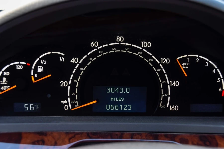 2003 Mercedes-Benz W220 S-Class - Image 5 of 12