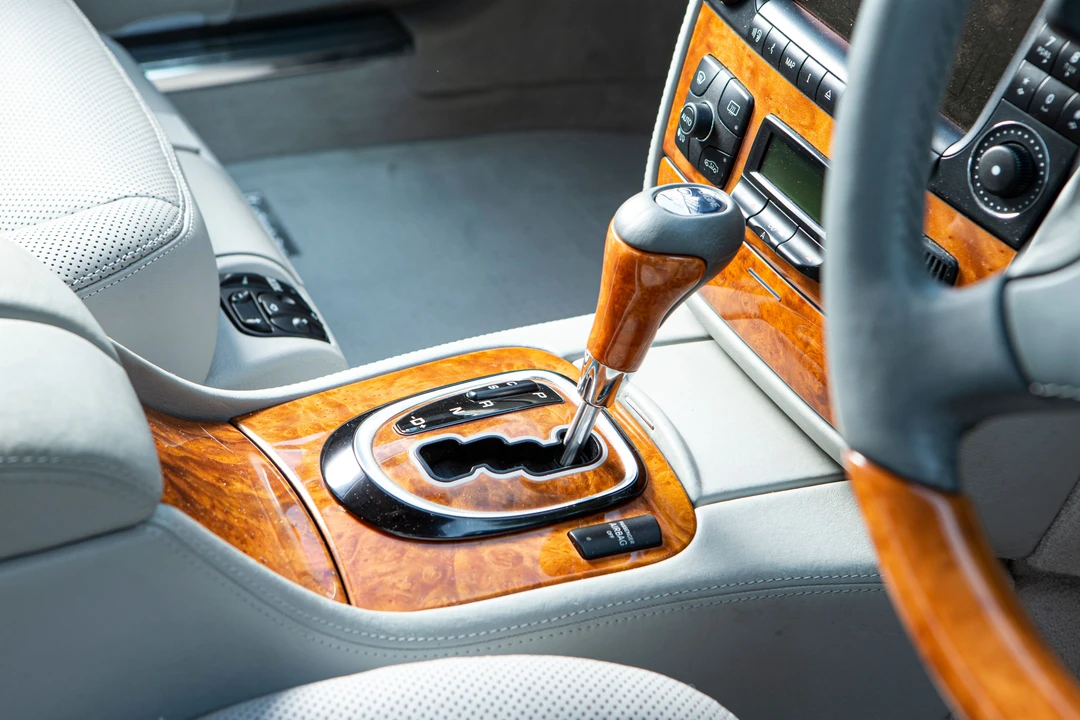 2003 Mercedes-Benz W220 S-Class - Image 15 of 24