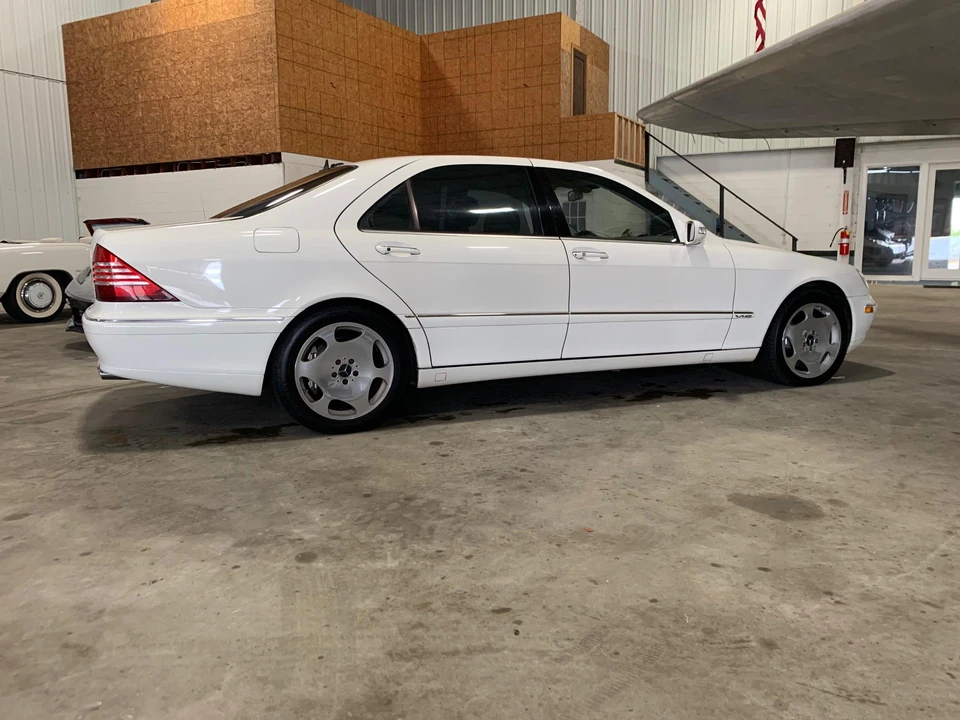 2003 Mercedes-Benz W220 S-Class - Image 11 of 31