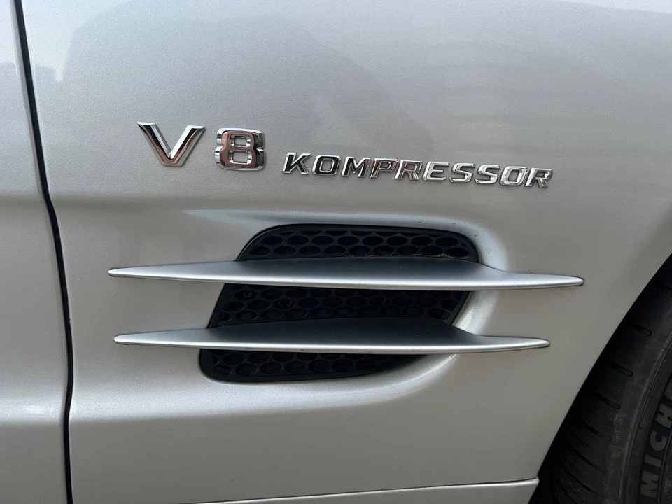 2003 Mercedes-Benz R230 SL-Class - Image 10 of 16