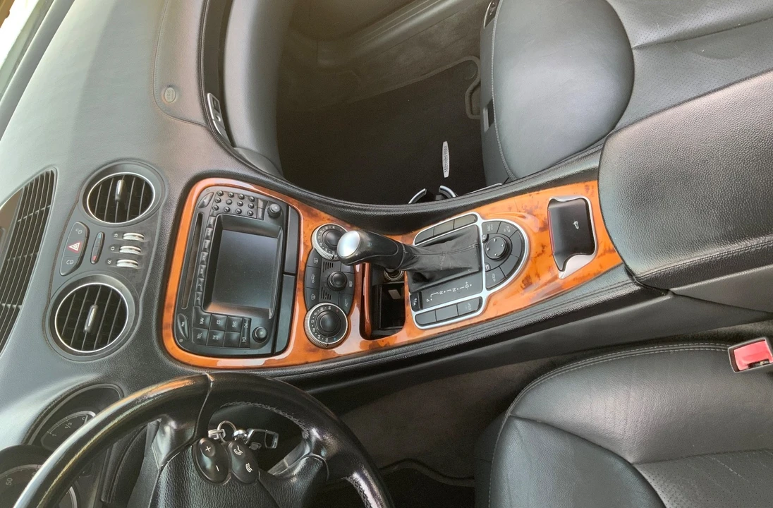 2003 Mercedes-Benz R230 SL-Class - Image 6 of 15
