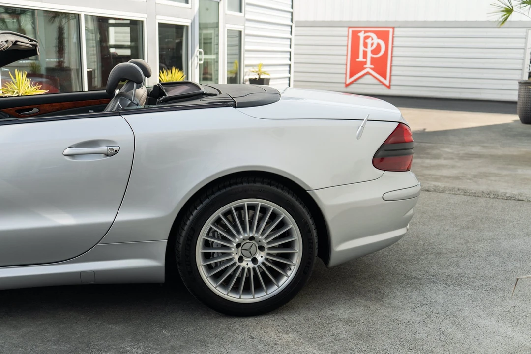 2003 Mercedes-Benz R230 SL 55 & SL 63 & SL 65 AMG - Image 4 of 31