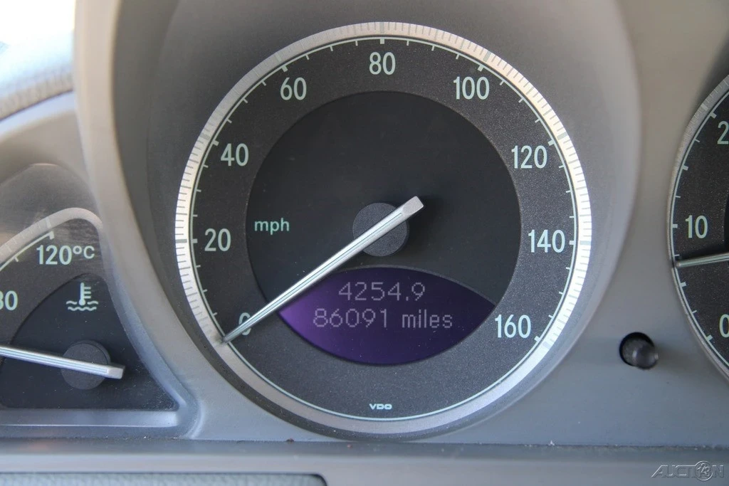 2003 Mercedes-Benz R230 SL-Class - Image 15 of 21