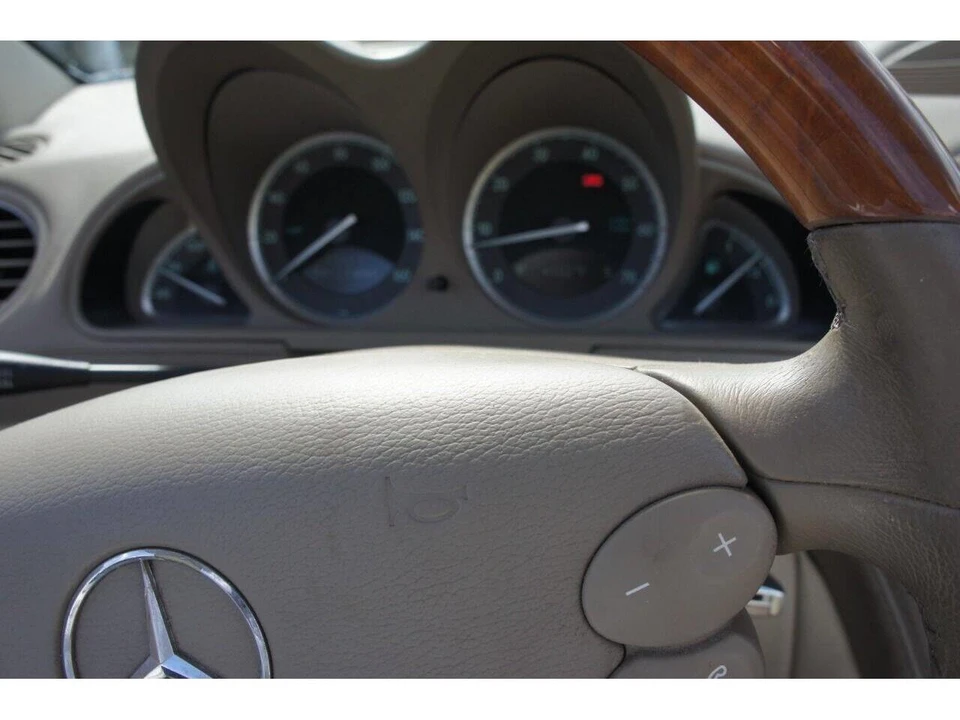 2003 Mercedes-Benz R230 SL-Class - Image 18 of 23